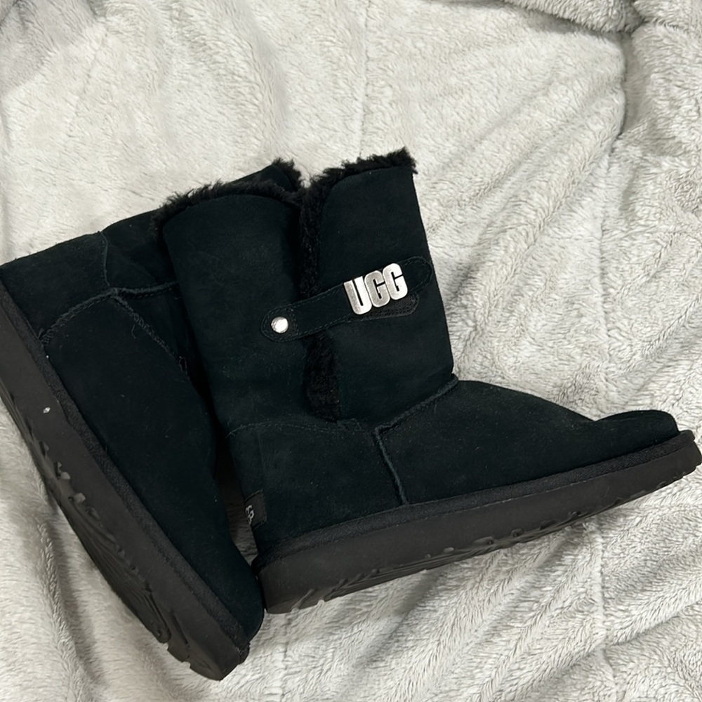 Black UGG boots